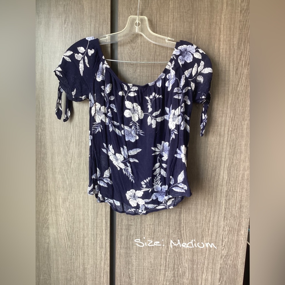 Mix and match 3/$25 👗